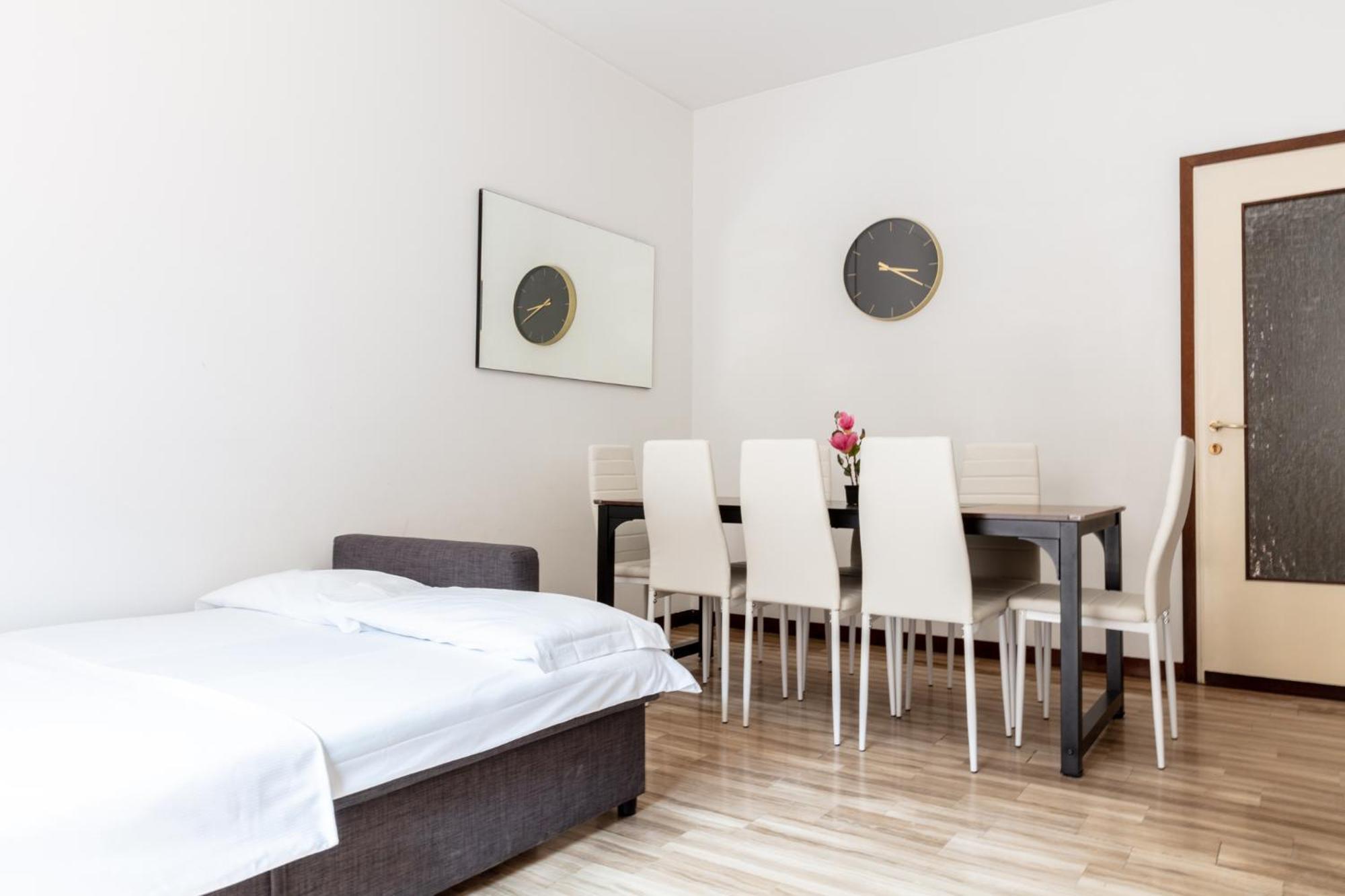 Dehomes - Porta Vittoria Luxury Appartement